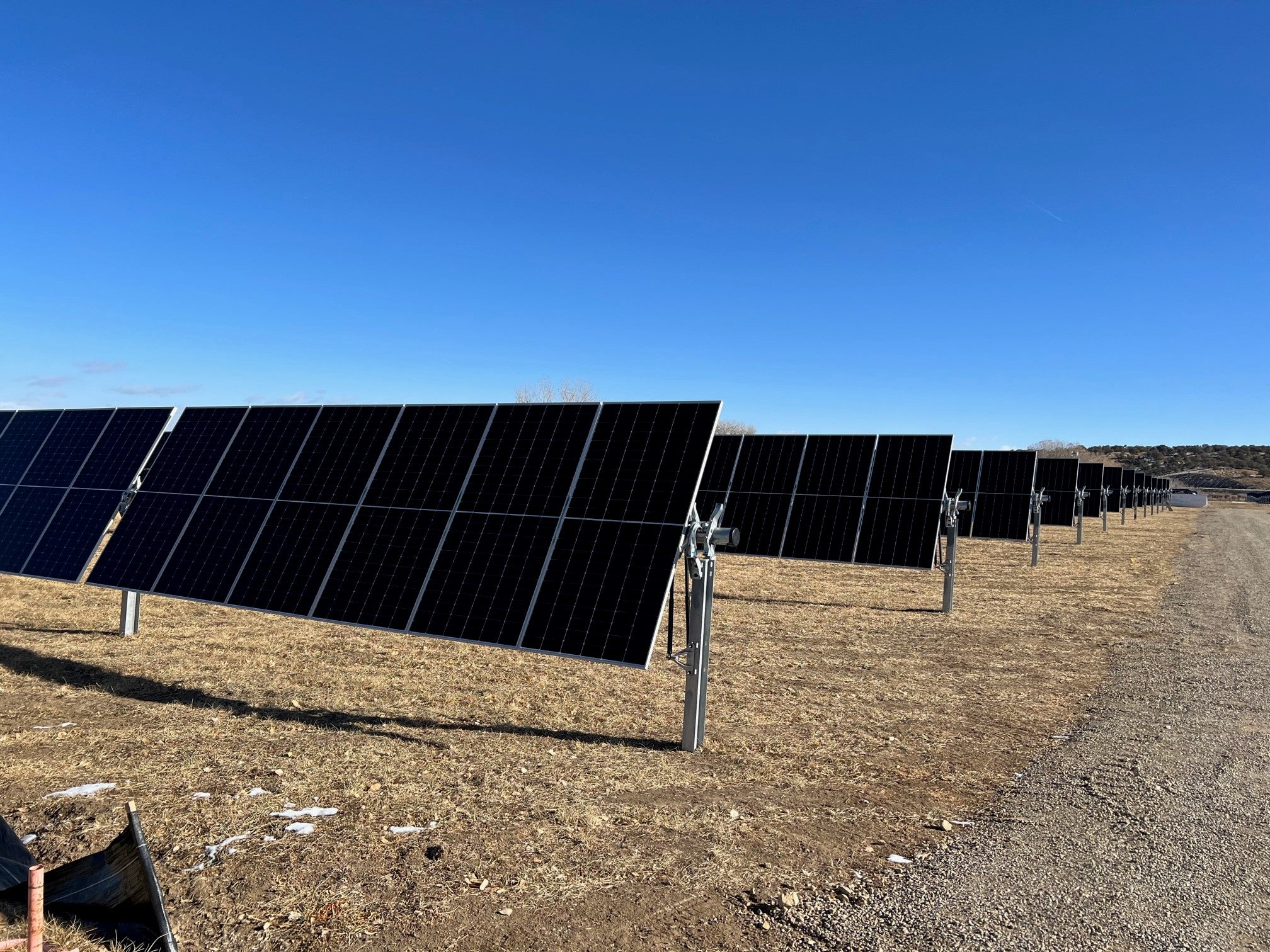 single axis tracking solar panel string array